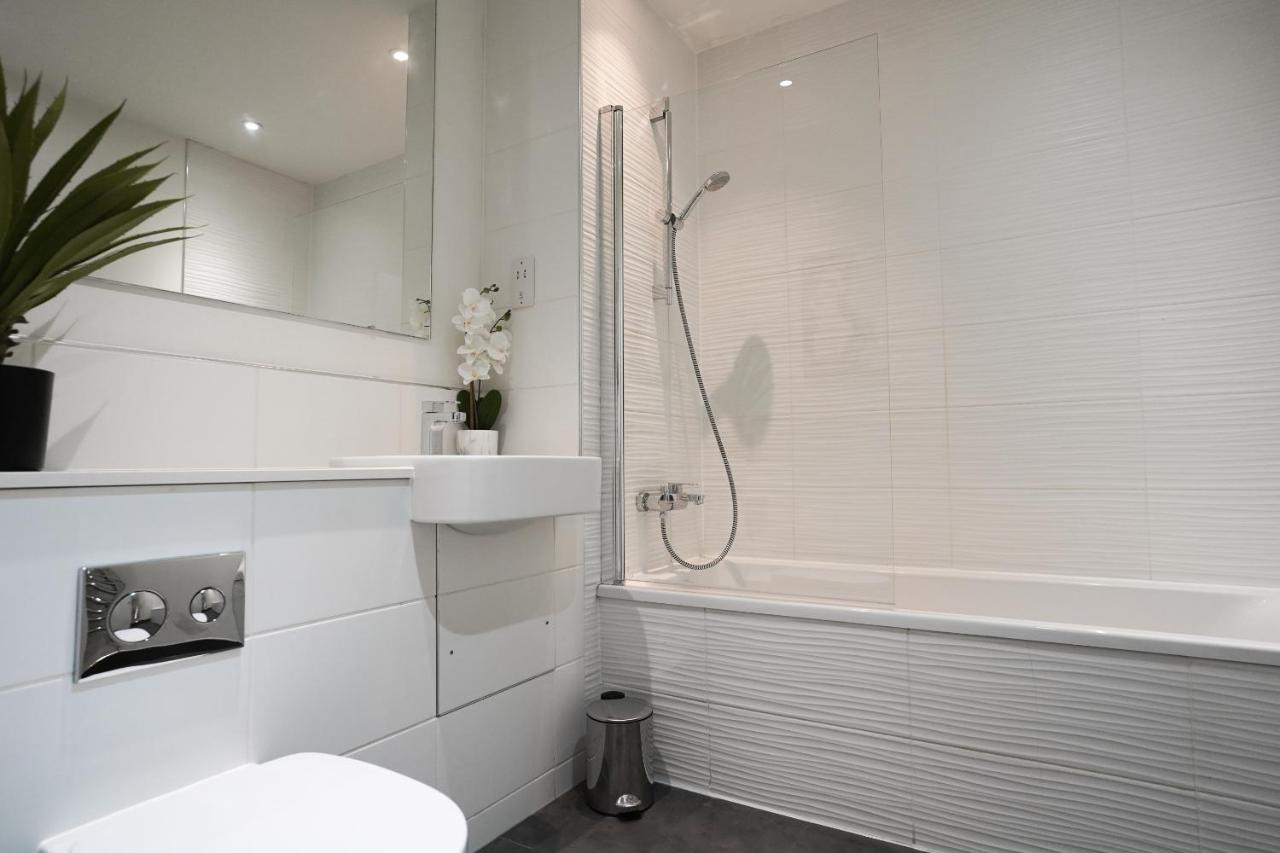 Platform Bedford Apartment Exterior foto